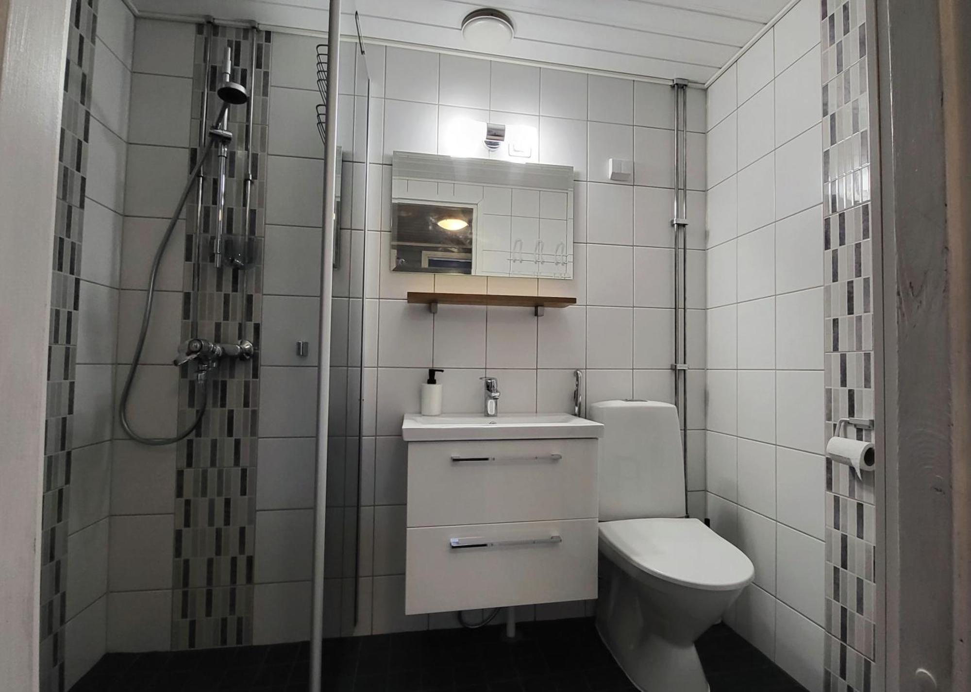Soepoe Moekki Himoksella Palveluiden Vieressae Villa Jämsä Exteriör bild