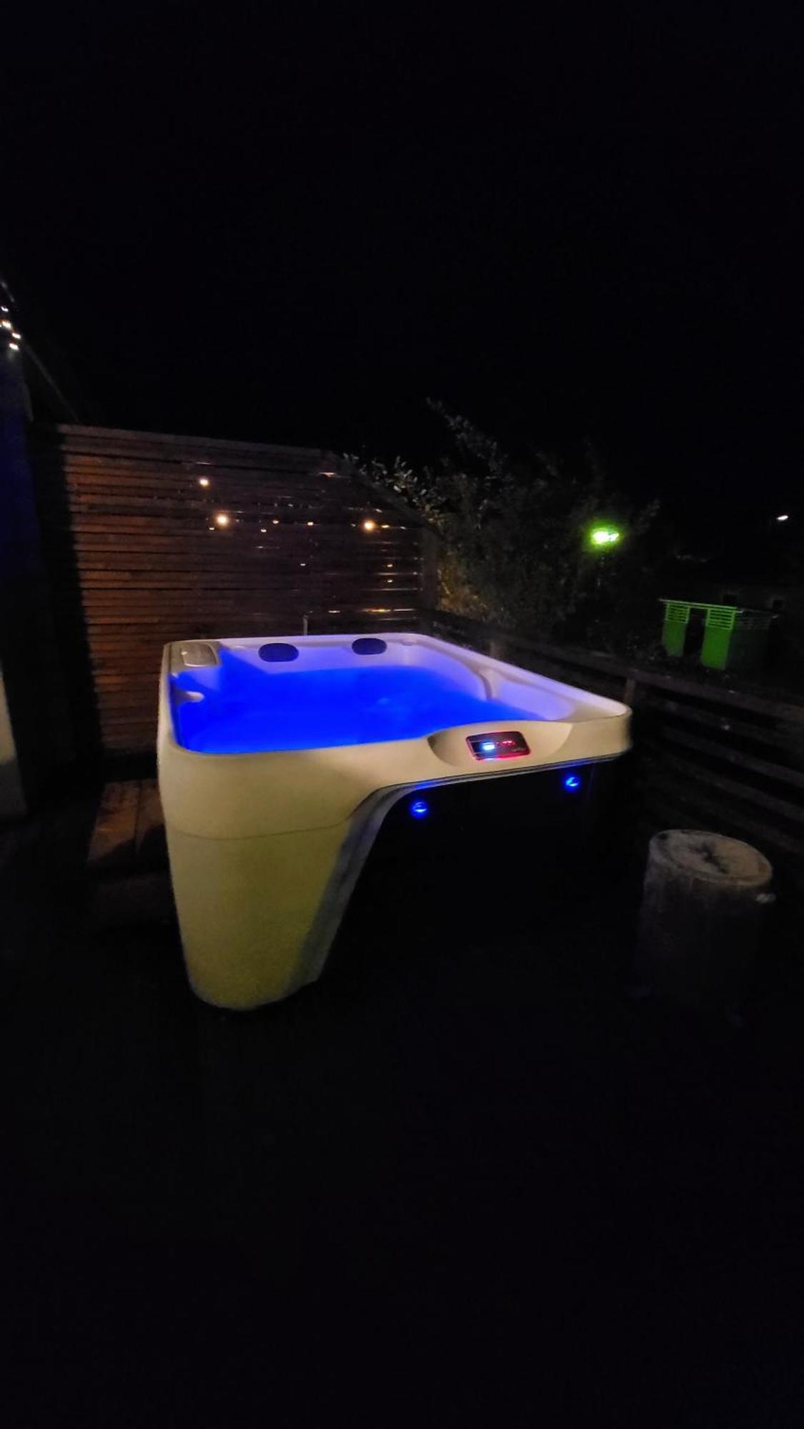 Soepoe Moekki Himoksella Palveluiden Vieressae Villa Jämsä Exteriör bild
